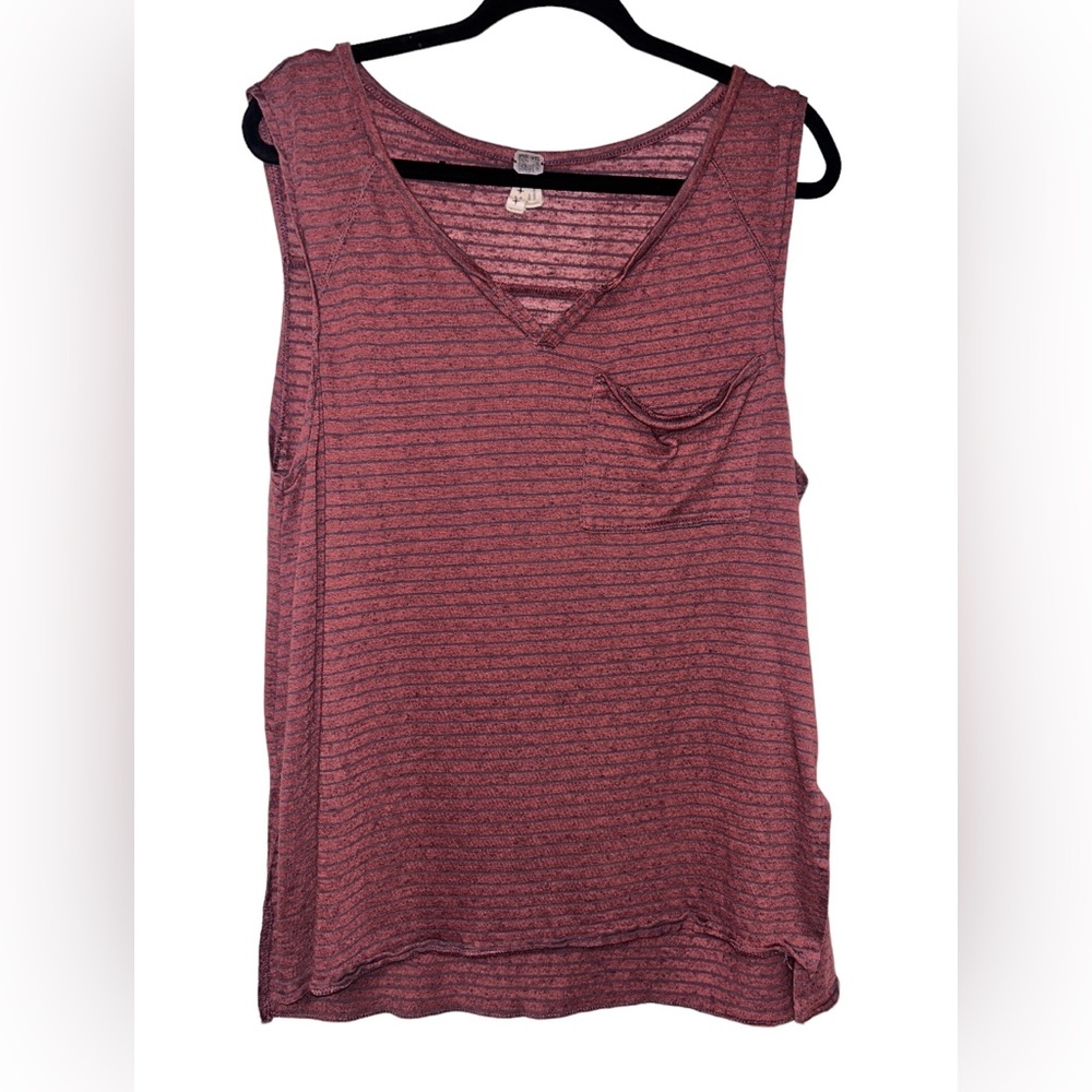 We the Free Sleeveless Tee Sz Medium - Weekend Warrior